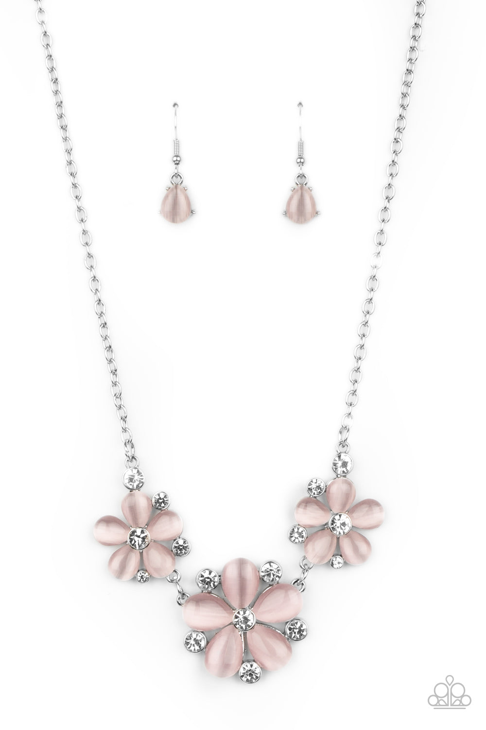 Effortlessly Efflorescent - Pink Necklace - Paparazzi Accessories