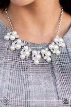 Load image into Gallery viewer, Fiercely 5th Avenue - Renown Refinement Fashion Fix Necklace
